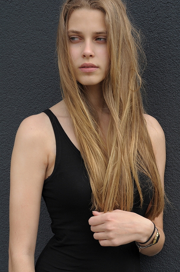 Photo of model Catharina Zeitner - ID 395585