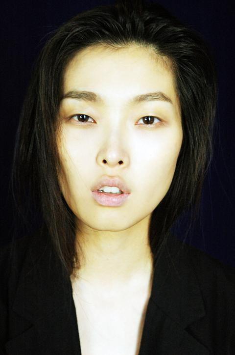 Photo of model Sung Hee Kim - ID 390652