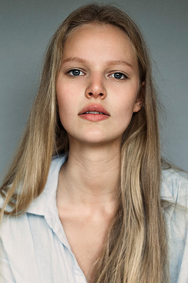 Photo of model Marieke van de Braak - ID 391556