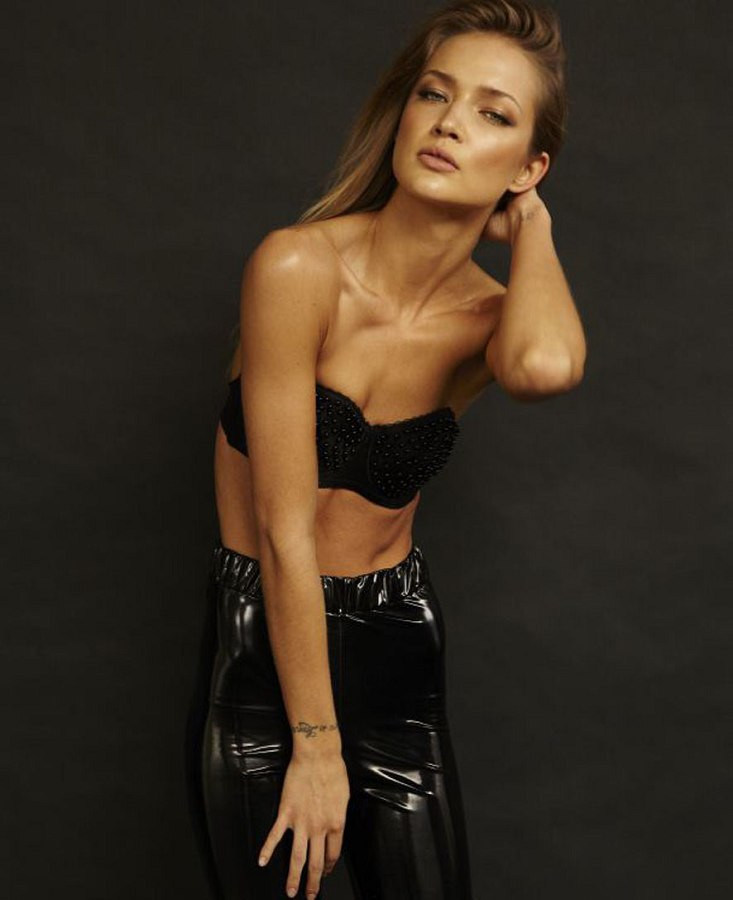 Photo of model Laura-Jade Alexander-Breton - ID 413821