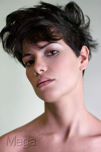 Photo of model Alli López - ID 393586