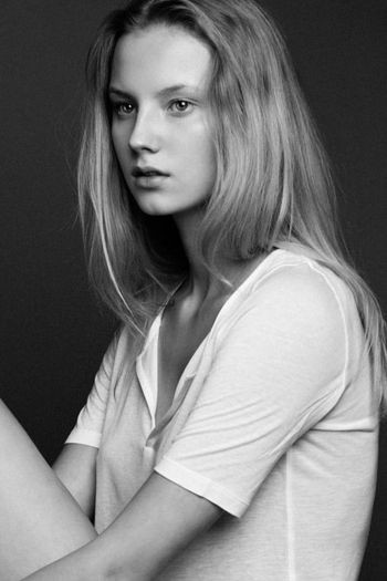Photo of model Helen Maloletko - ID 392565