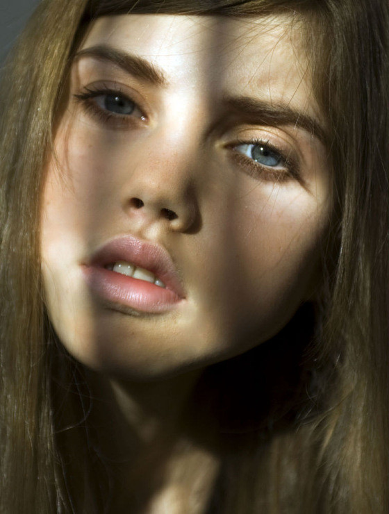 Photo of model Leyla Erdmann - ID 393306