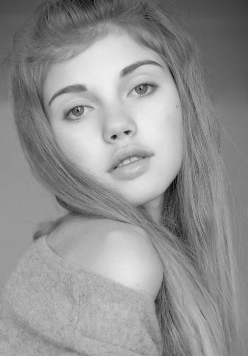 Photo of model Leyla Erdmann - ID 393370