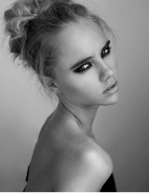 Photo of model Suki Alice Waterhouse - ID 393552