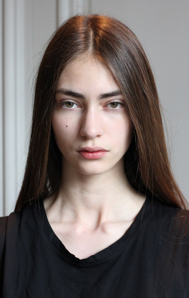 Photo of model Marine Deleeuw - ID 395456