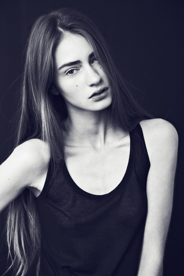 Photo of model Marine Deleeuw - ID 395466