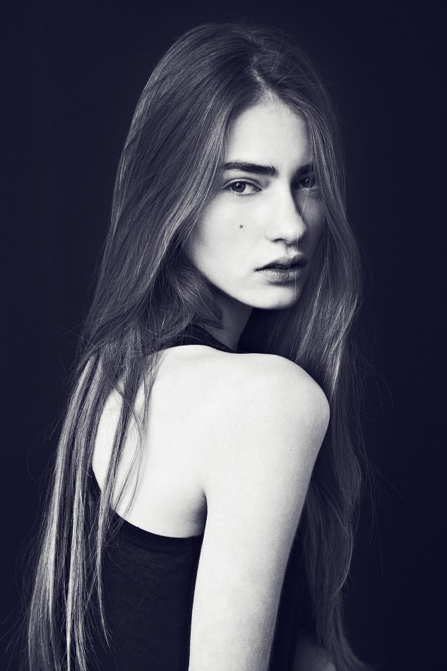 Photo of model Marine Deleeuw - ID 395467