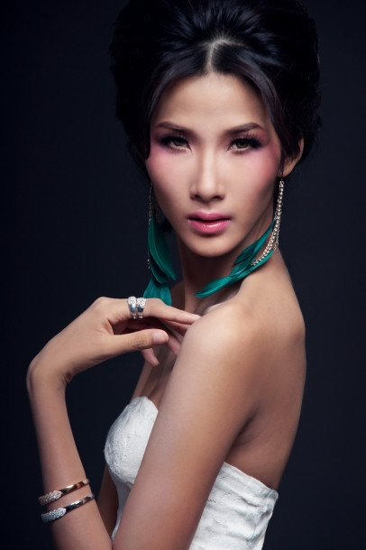 Photo of model Hoang Thuy - ID 404269