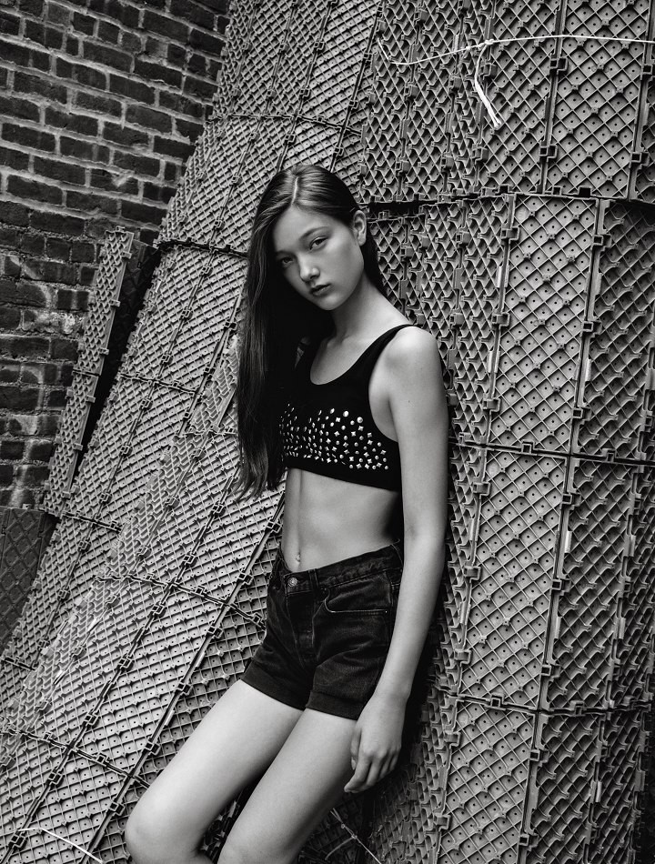 Photo of model Yumi Lambert - ID 400183