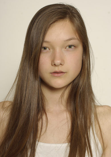 Photo of model Yumi Lambert - ID 412011