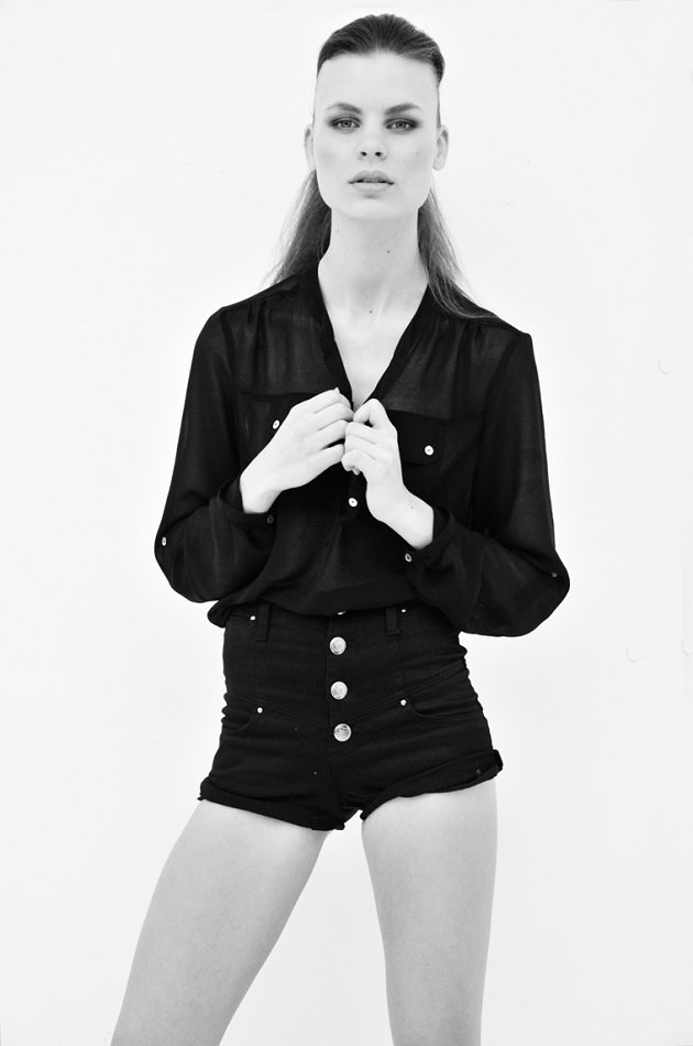 Photo of model Naomi Nijboer - ID 400321