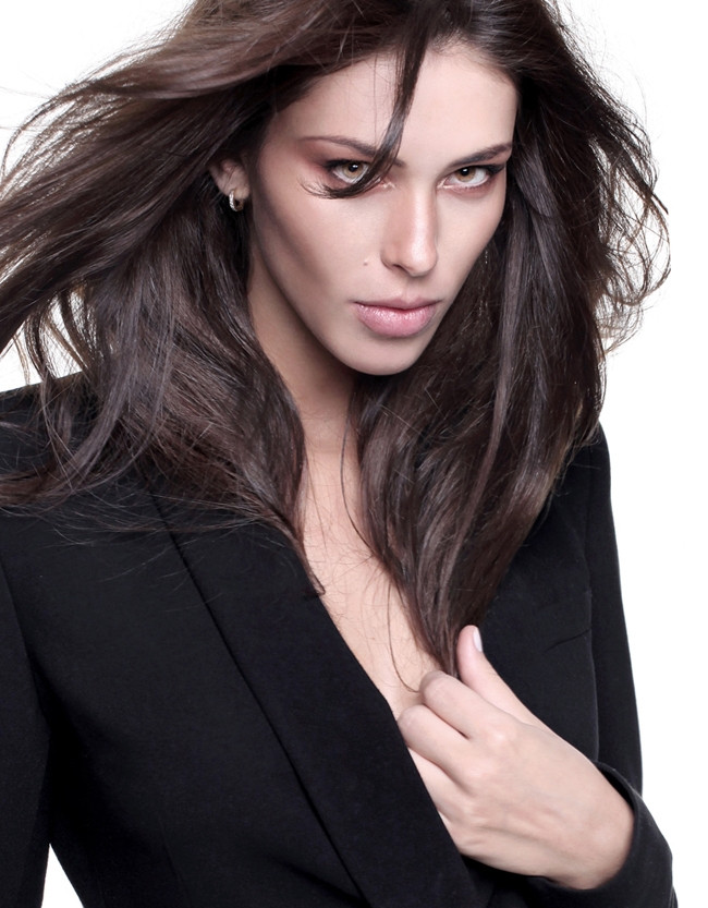 Photo of model Diana Villasboas - ID 424528