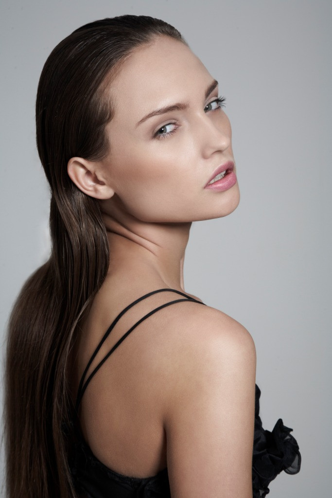 Photo of model Vika Mostovnikova - ID 404190
