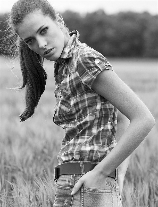 Photo of model Lauren Gasnier - ID 401863