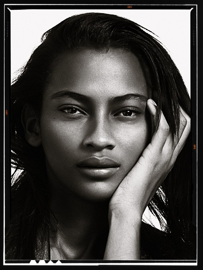 Photo of model Enyelisa de la Rosa - ID 403876