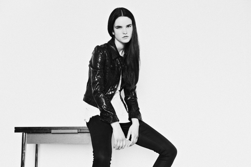 Photo of model Zoe Colivas - ID 406460