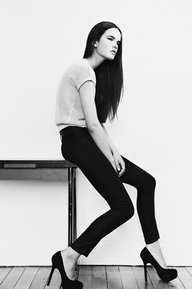 Photo of model Zoe Colivas - ID 406462