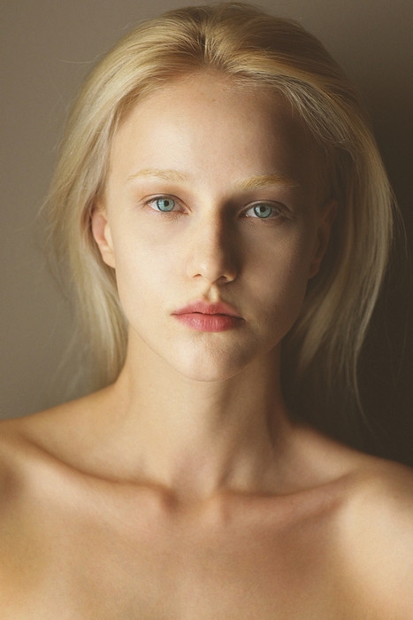Photo of model Eri Polychronidou - ID 421607