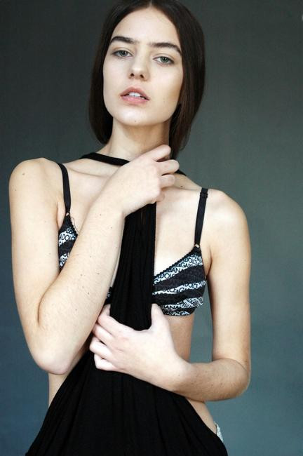 Photo of model Caitlin Ricketts - ID 410643