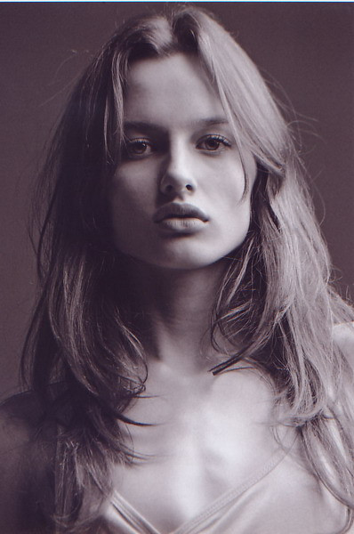 Photo of model Cristiane Stamboroski - ID 414902