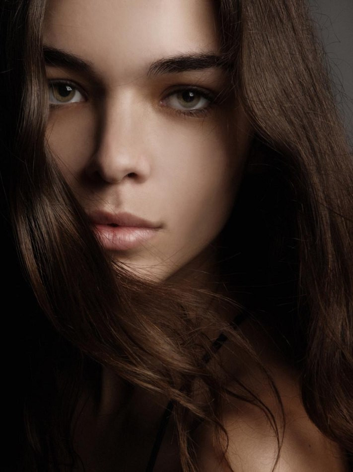 Photo of model Mariana Almeida - ID 418085