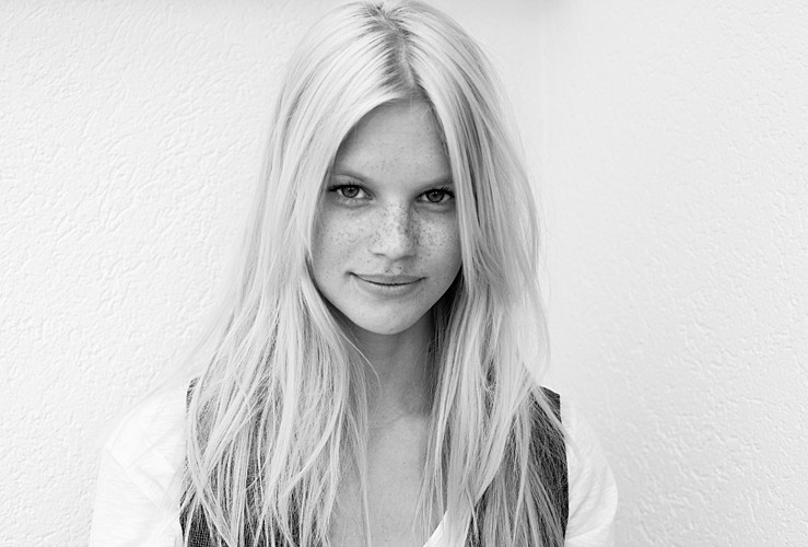 Photo of model Nadine Leopold - ID 417828