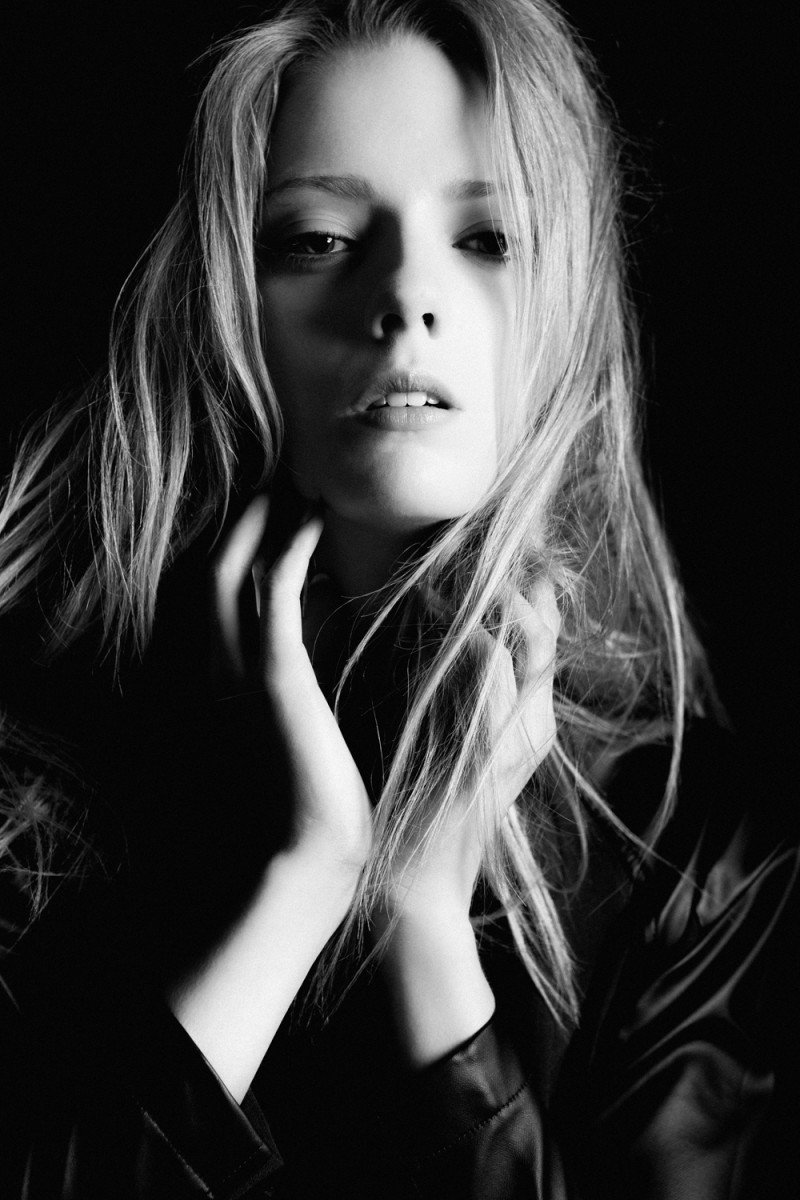Photo of model Kirsten Larsen - ID 429811