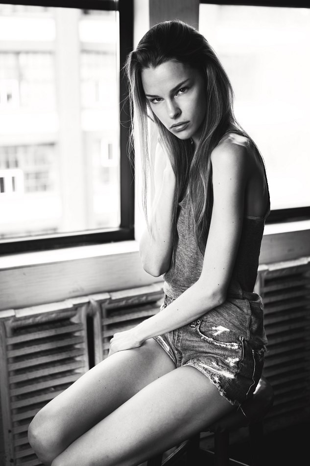 Photo of model Courtney Shallcross - ID 421055