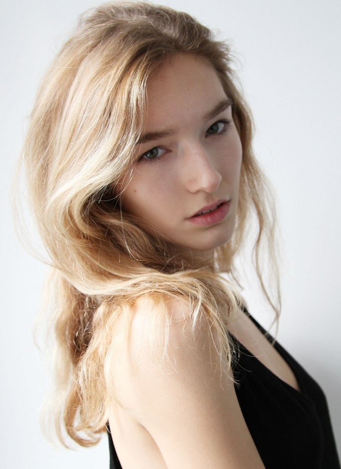 Photo of model Manuela Frey - ID 421262