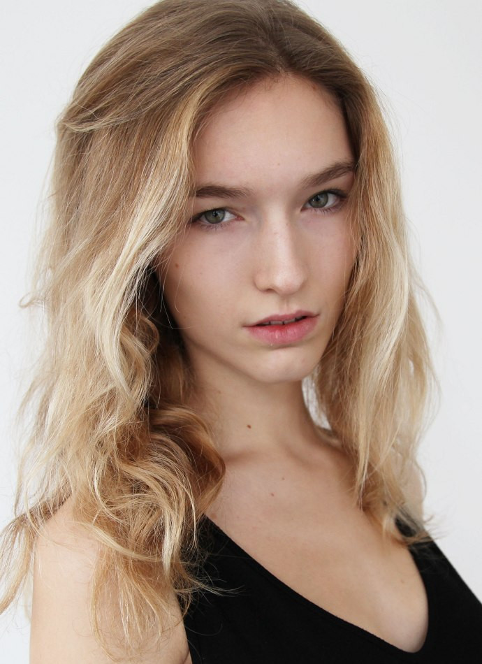 Photo of model Manuela Frey - ID 421264