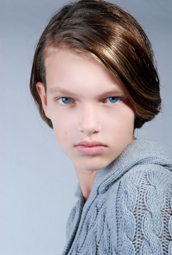 Photo of model Aniek van Damme - ID 423154