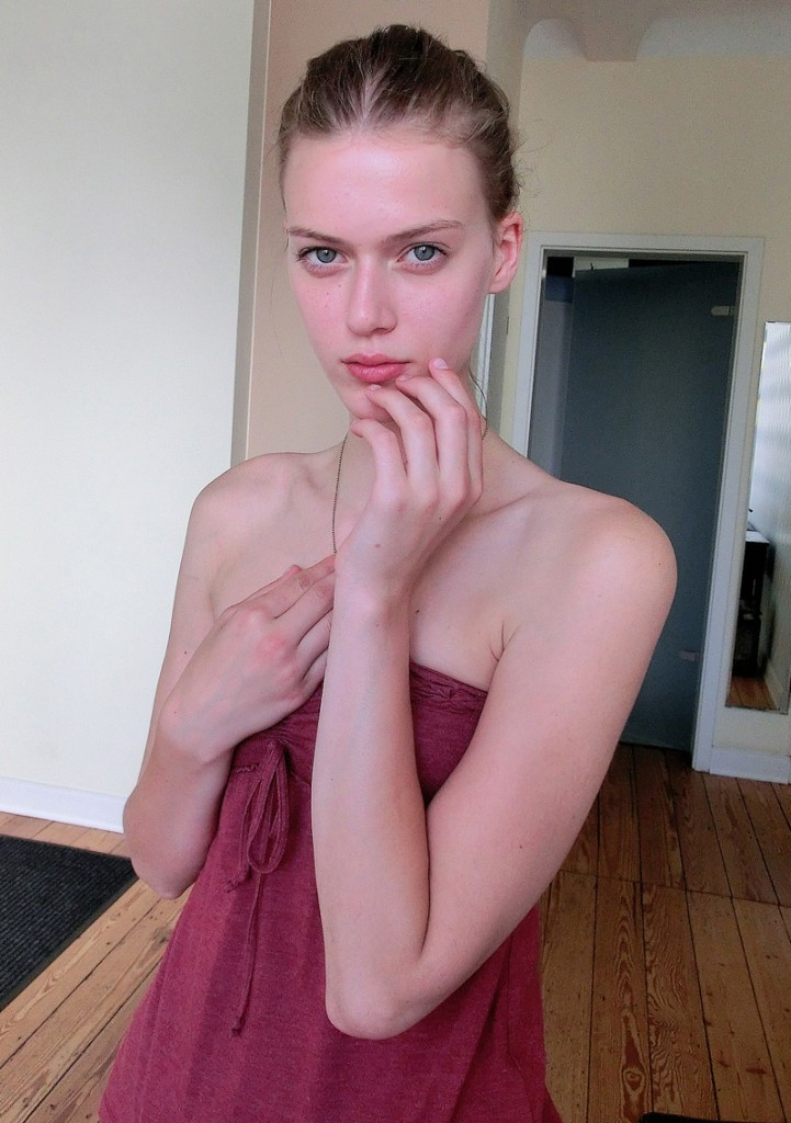 Photo of model Tess Hellfeuer - ID 421438