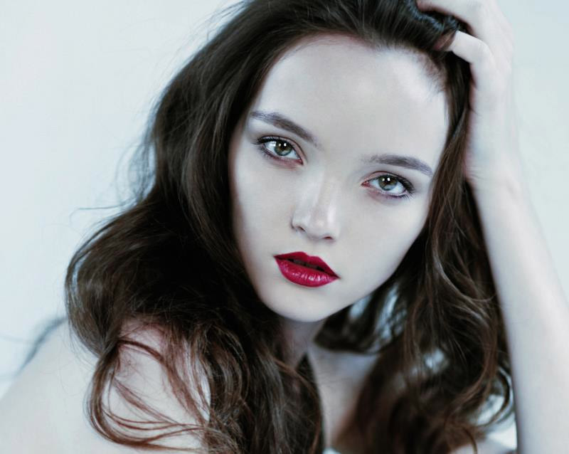 Photo of model Elena Sartison - ID 423177