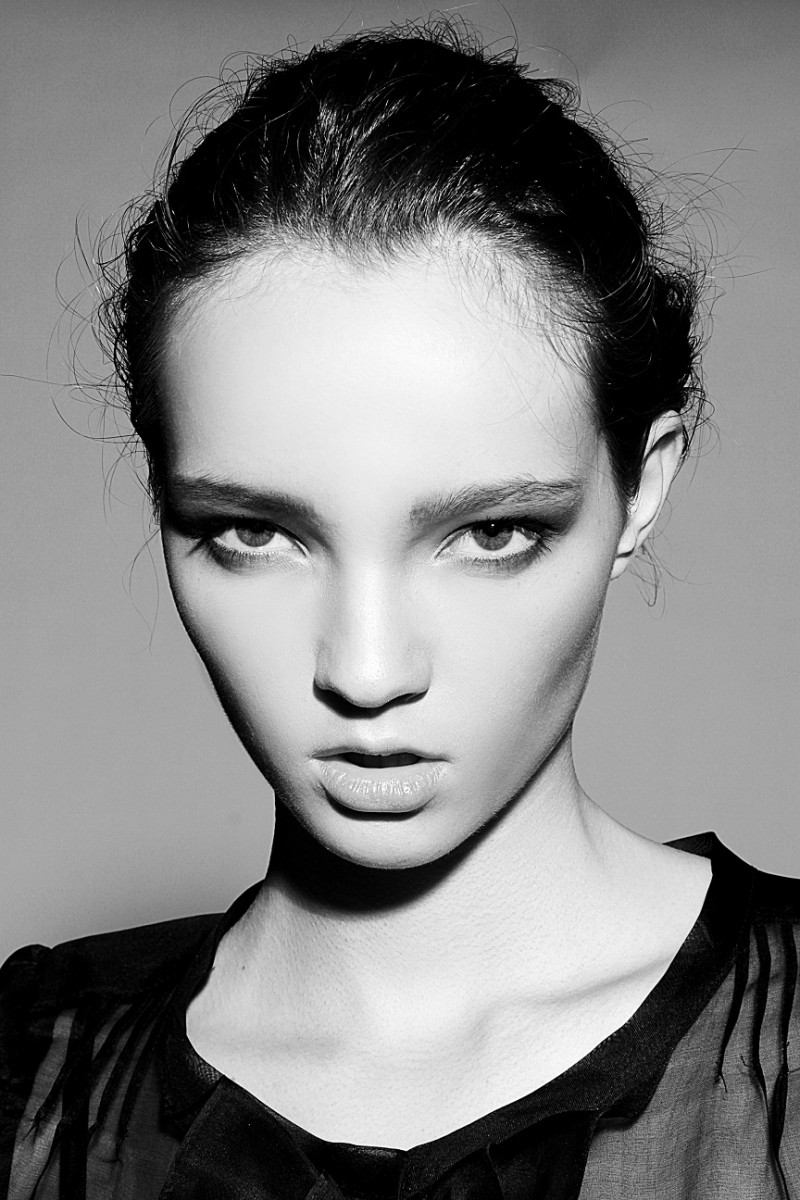 Photo of model Elena Sartison - ID 423208