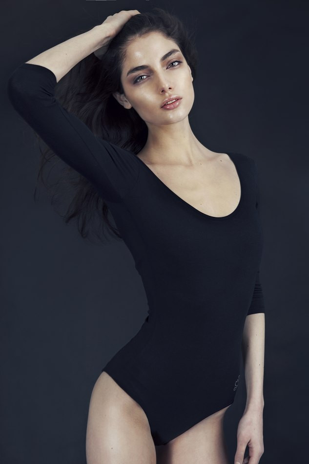 Photo of model Virginia Kiss - ID 423459