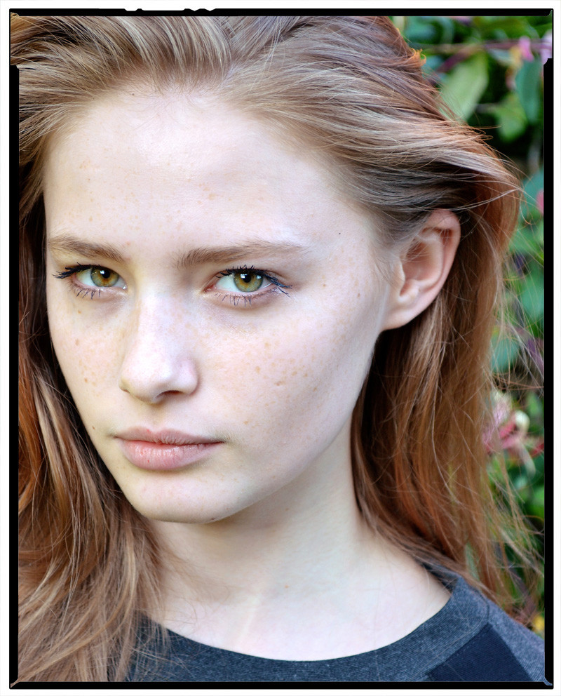 Photo of model Helena McKelvie - ID 426094