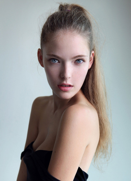Photo of model Anastasia Kolganova - ID 426490
