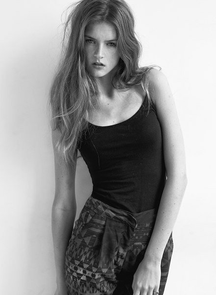 Photo of fashion model Savannah Hall - ID 430027 | Models | The FMD