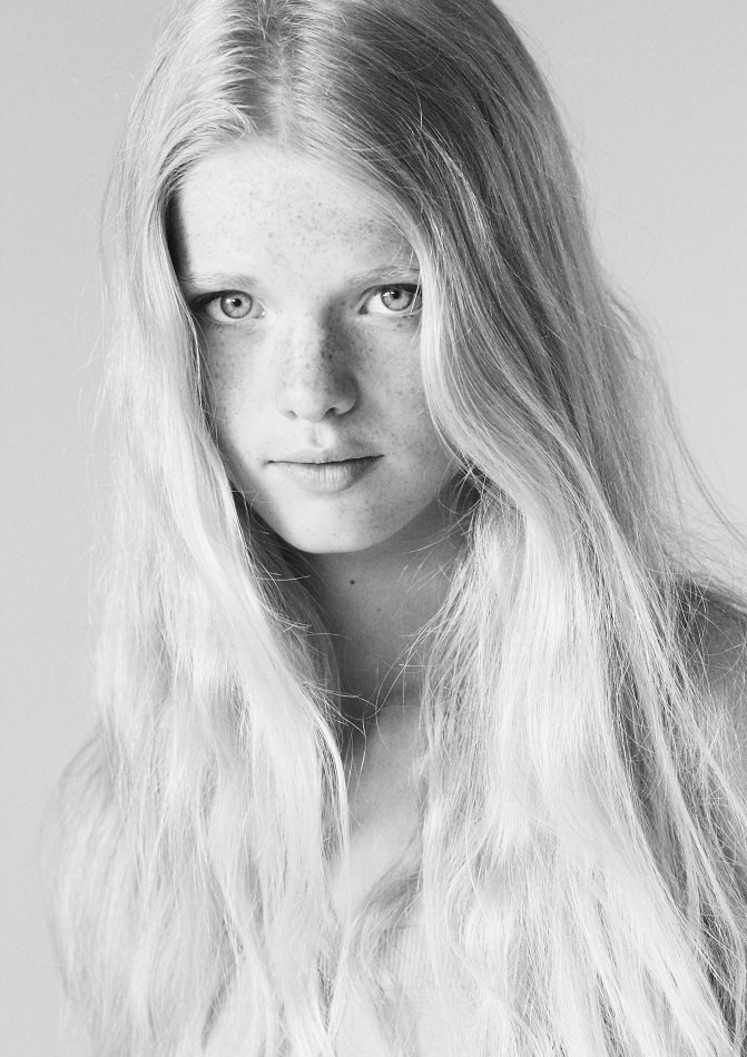 Photo of model Annemarie Kuus - ID 433847