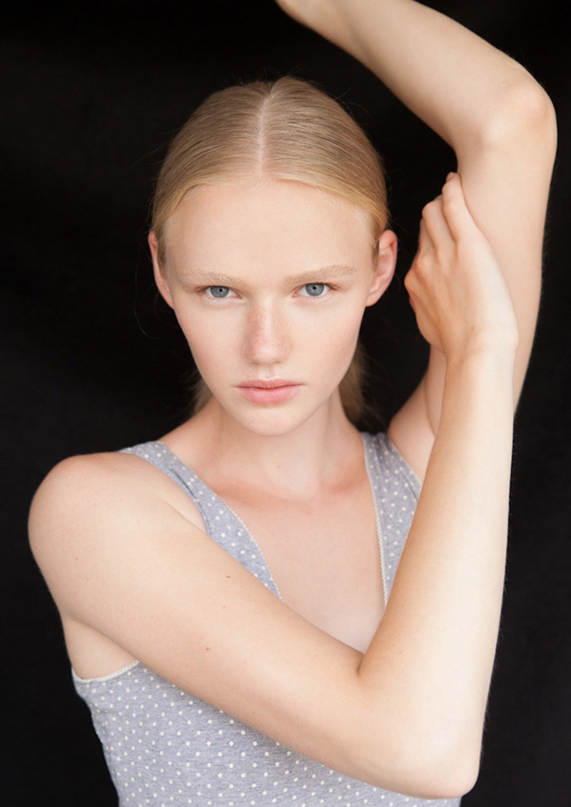 Photo of model Emma Skov - ID 435143