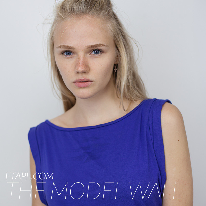 Photo of model Emma Skov - ID 435165