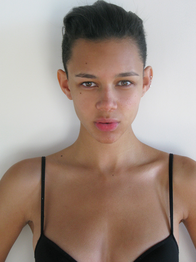 Photo of model Binx Walton - ID 436785