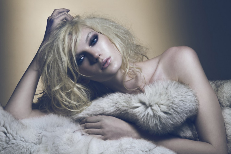 Photo of model Celia Flower Jones - ID 436924