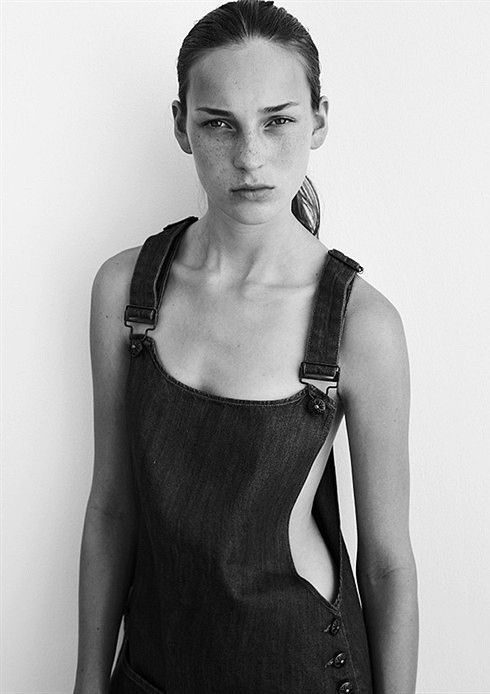 Photo of model Julia Bergshoeff - ID 437094