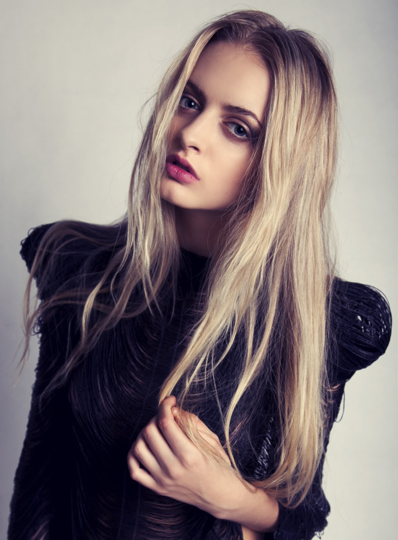 Photo of model Idina May Moncrieffe - ID 441437