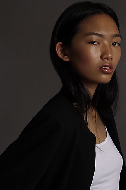 Photo of model Chloe Nguyen - ID 439850