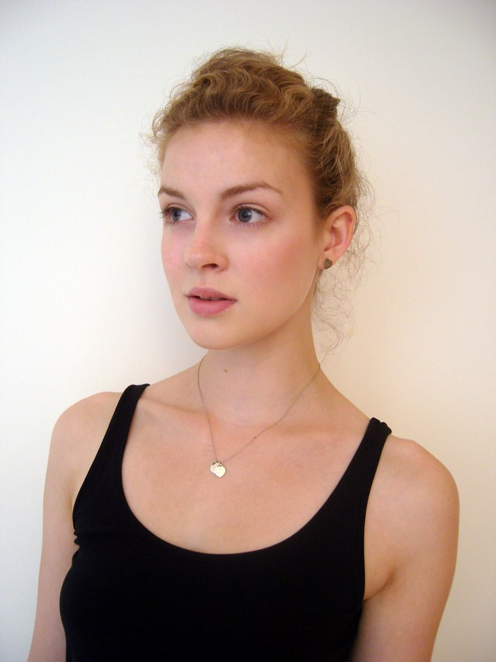 Photo of model Sophie Raymont - ID 443592