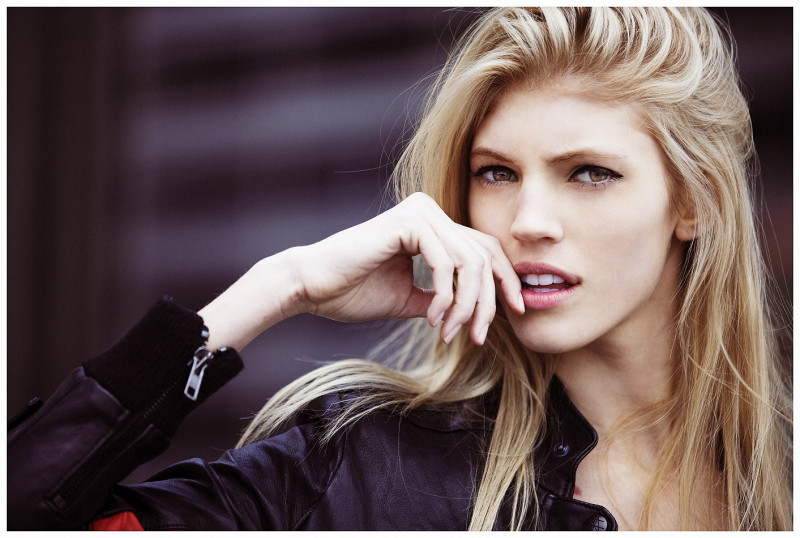 Photo of model Devon Windsor - ID 439830