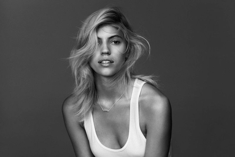 Photo of model Devon Windsor - ID 691028